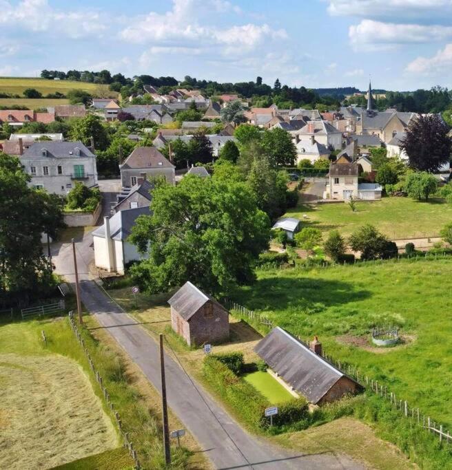 Le Doux Refuge Berceen Au Calme De Sa Campagne Pres Circuit Mans Sud, Grand Lit Avec Berceau Et Possibilite Lit Pliant En Rajout Marigne-Laille Exterior photo